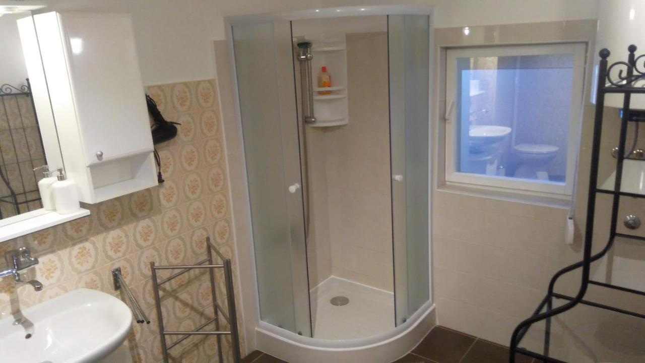 Apartmani Lela Selce Ngoại thất bức ảnh